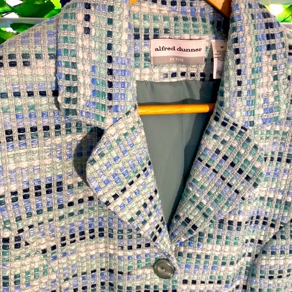 Alfred Dunner Jackets & Blazers - Alfred Dunner blue & green textured ribbon jacket